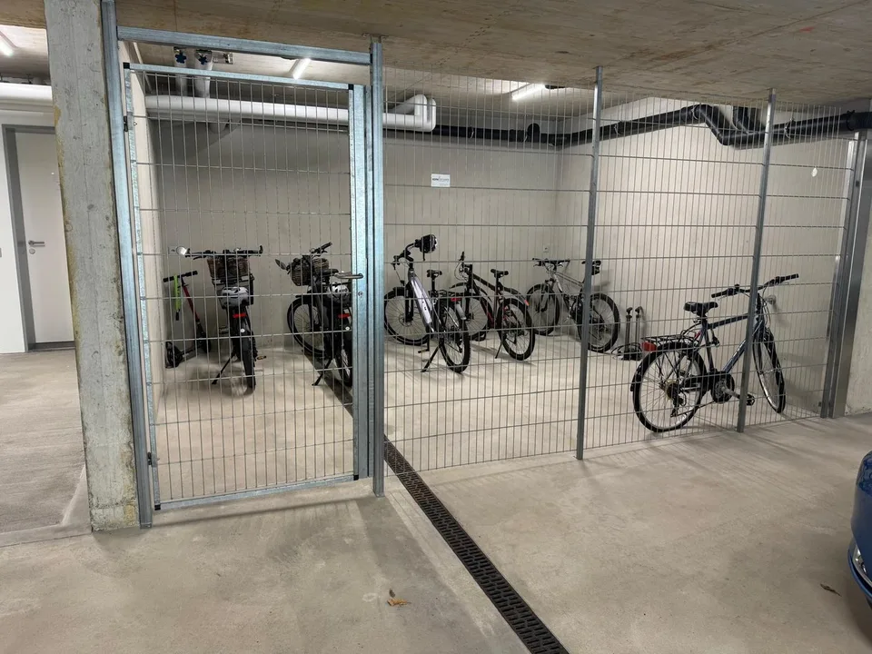 2.5-Zimmer-Wohnung mit Wintergarten im Dorfkern von Oberwil – Foto 15 von 16