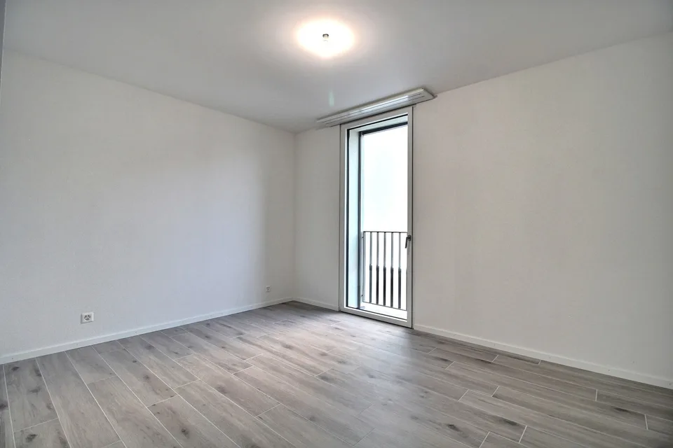 Zu vermieten: 2.5-Zimmer-Wohnung hochwertig