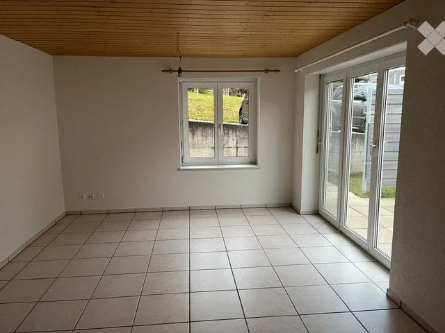 Casa a schiera bifamiliare a Kaisten, posizione tranquilla
