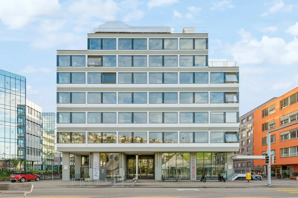 Geschäftig in Zürich-West – Foto 11 von 12