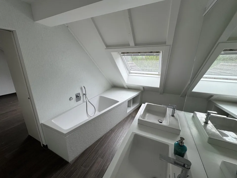 Duplex-Wohnung mit 4½ Zimmern im Dachgeschoss