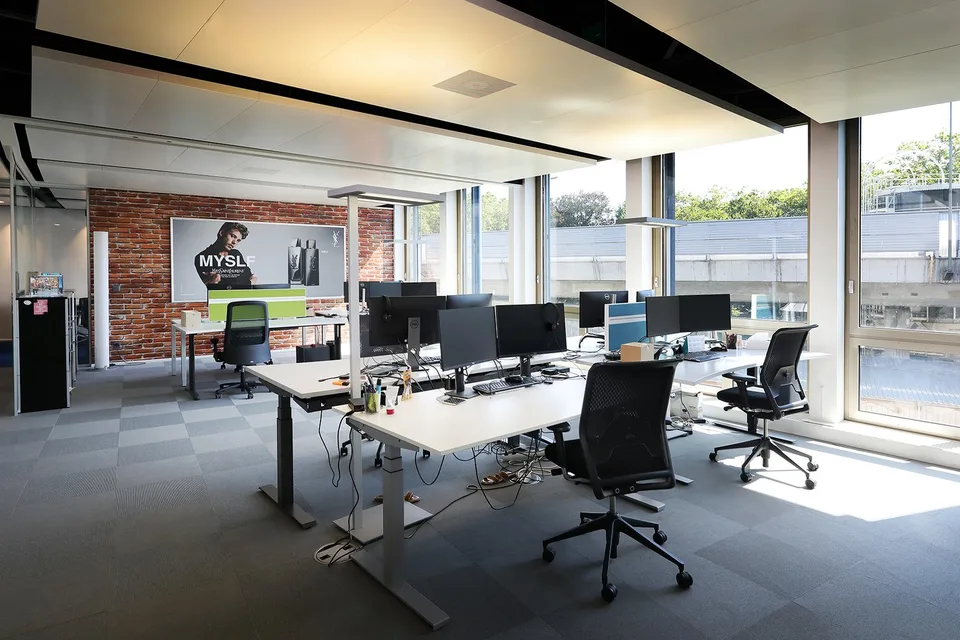 Kompakte Grösse, grosse Wirkung – Ihr Büro am Manesseplatz – Foto 7 von 12