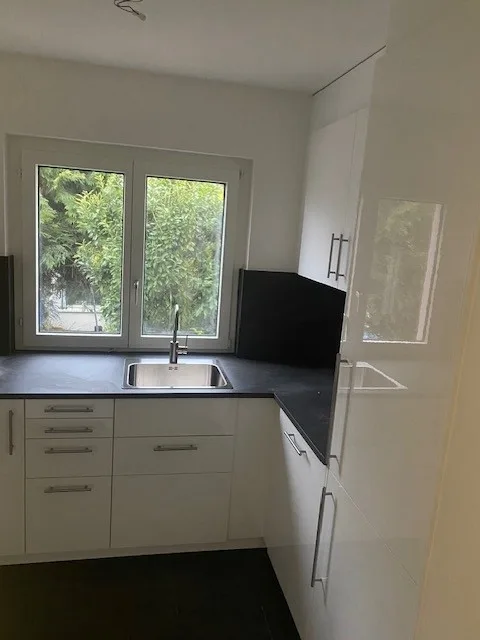 Charmante 2.5-Zimmer-Wohnung mit zusätzlich separaten Büro- Gästezimmer