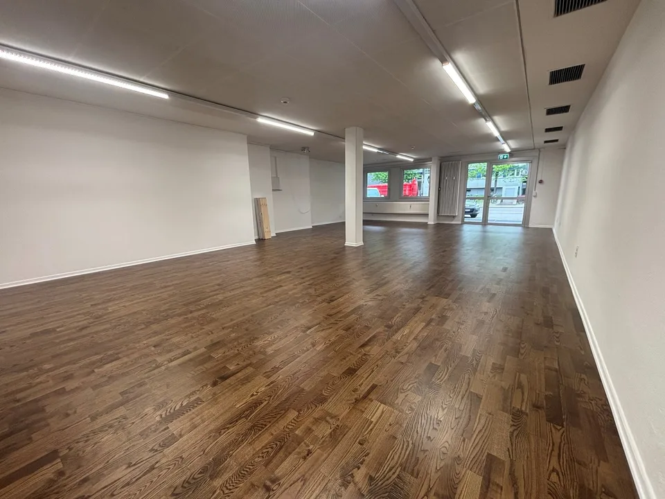Espace commercial attractif avec local commercial et stockage au centre de Berne