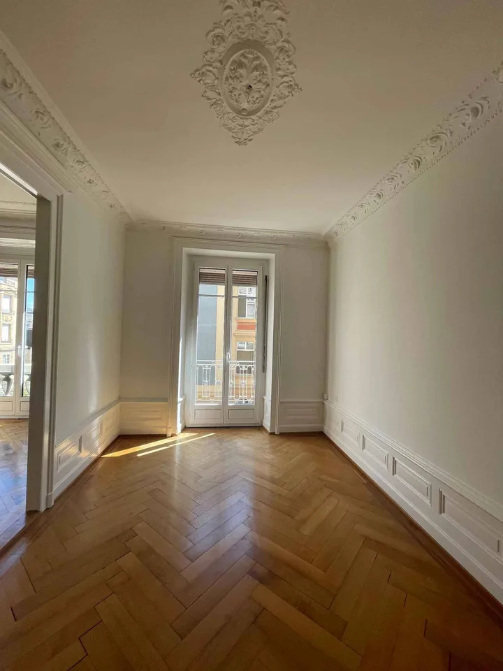 Vier-Zimmer-Wohnung im 2. Stock - 1003 Lausanne