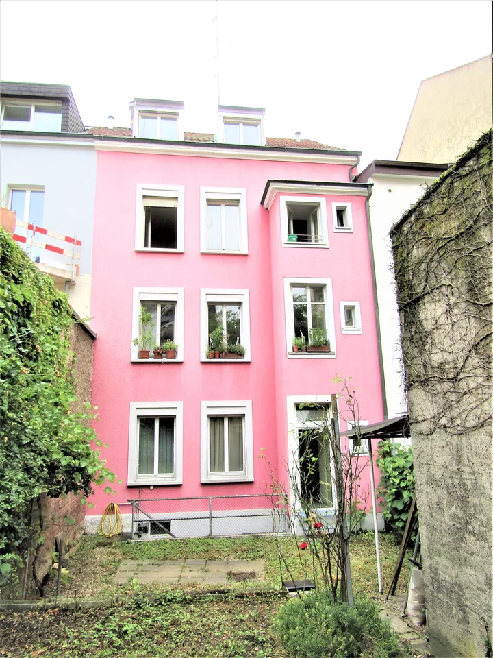 Charmant appartement 3 pièces dans le quartier populaire de Gundeli