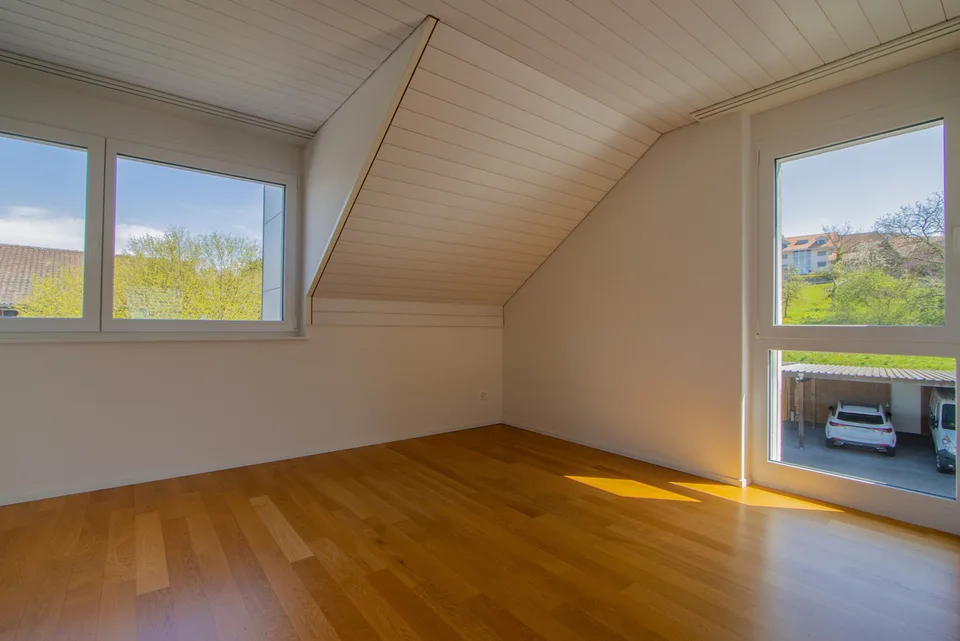 Wohnen mit Stil: 4.5-Zimmer-Dachwohnung mit besonderem Flair – Foto 7 von 11