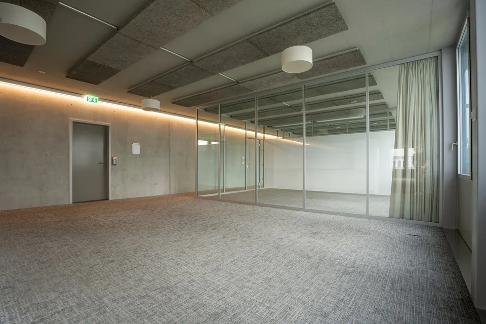 Arztpraxis - zentrale Lage - modernes Gebäude