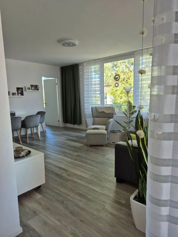 Appartamento moderno 4.5 locali nel centro del villaggio di Müllheim