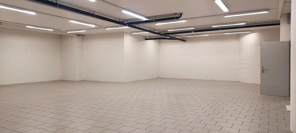 Magazzino con rampa di accesso a 175m2