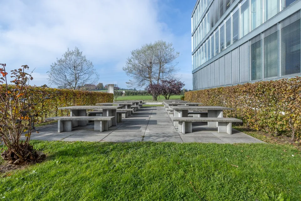 Bezugsbereite Büroflächen in Gehdistanz zum Bahnhof Rotkreuz - flexibel gestaltbar – Foto 8 von 14