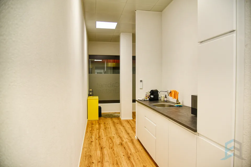 A LOUER salle de consultation dans local entièrement rénové au centre