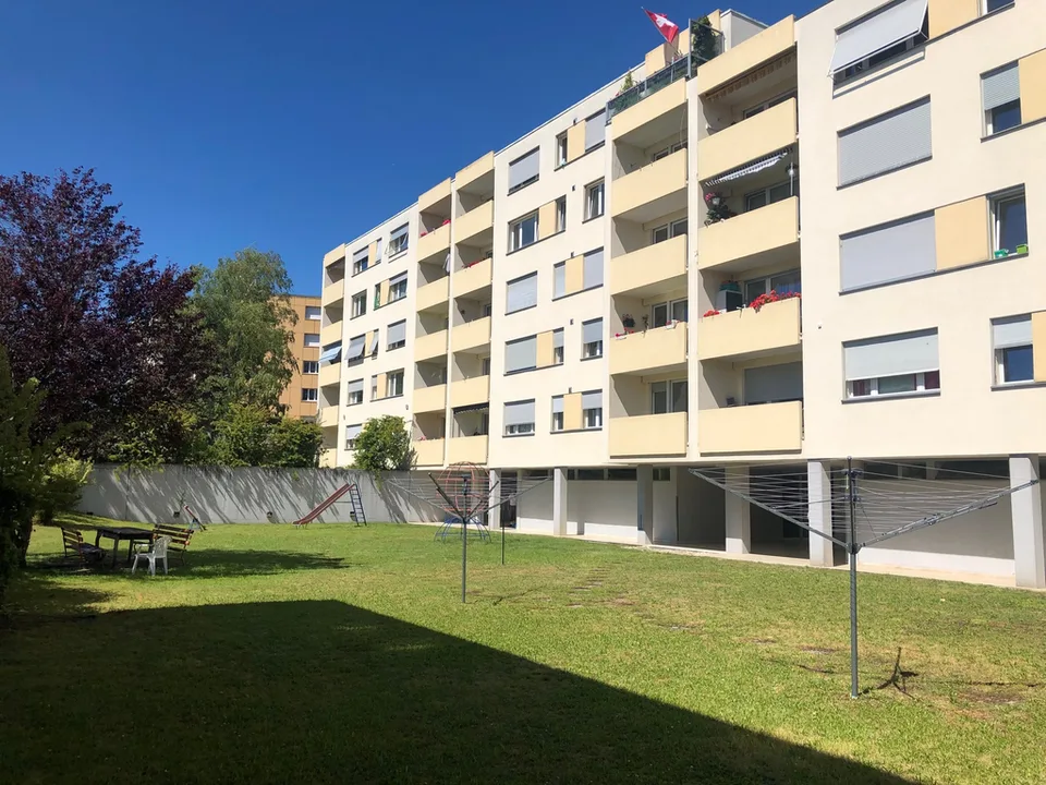 Bel appartement de 3 pièces au 1er étage à Neuchâtel