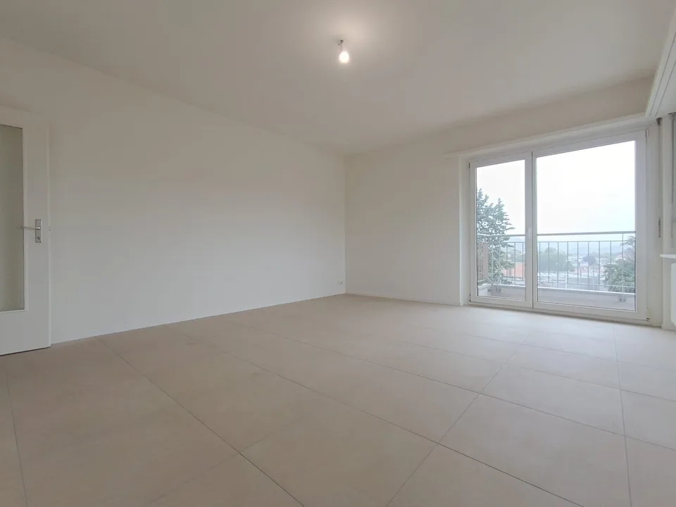 AFFITTASI APPARTAMENTO 2.5 LOCALI CON BALCONE A BALERNA