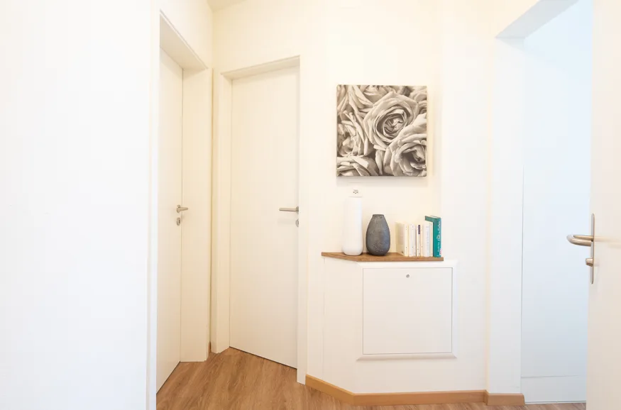 Modern furnished 2.5-room apartment in Zurich Wiedikon – photo 10 of 14