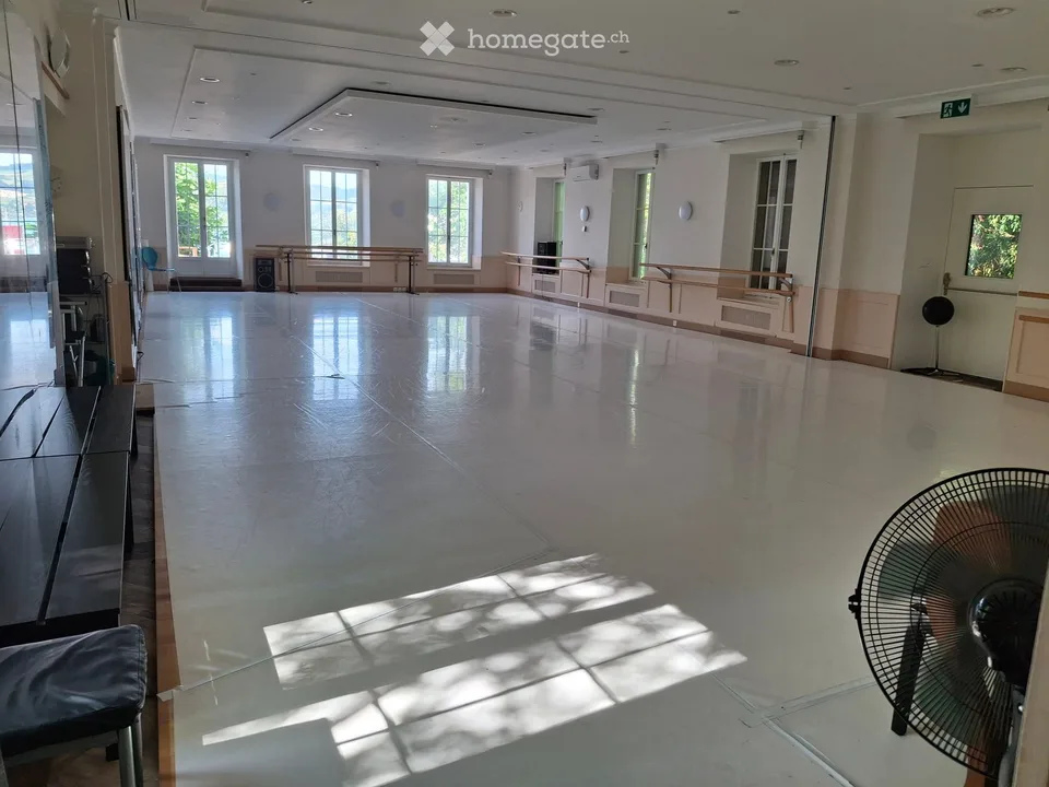 Grosser 148m2 Ballettsaal und Pilatesstudio mit Terrasse zu vermieten