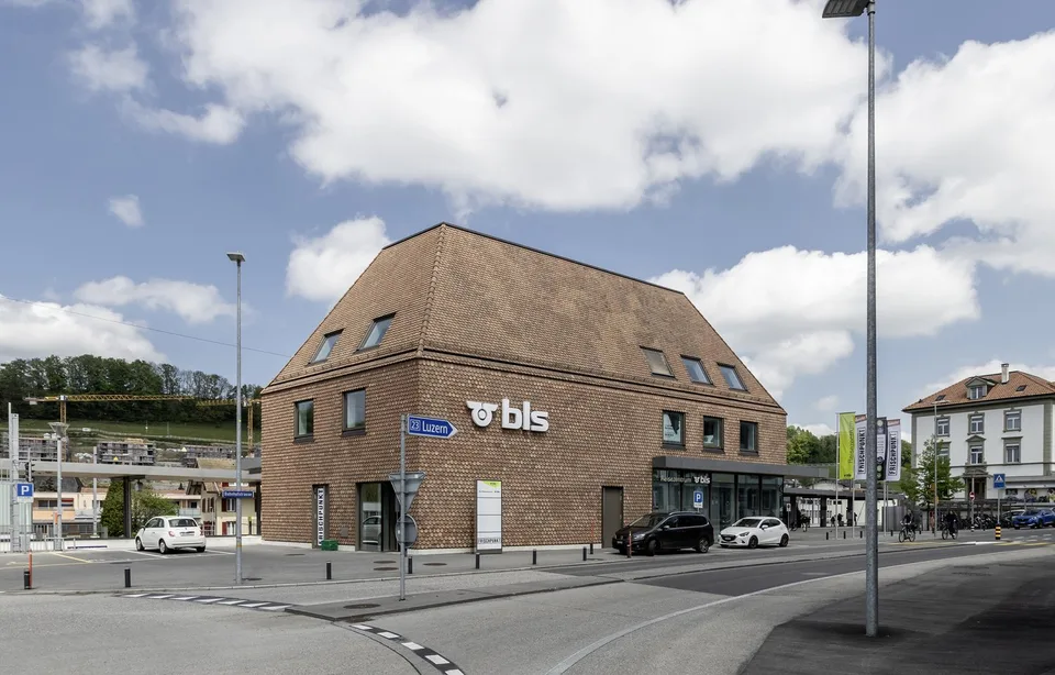 Locaux de bureau ou de pratique modernes directement à la gare