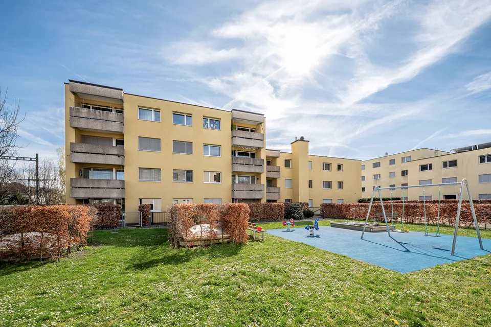 Abitare moderno in una posizione attraente con vista sul verde