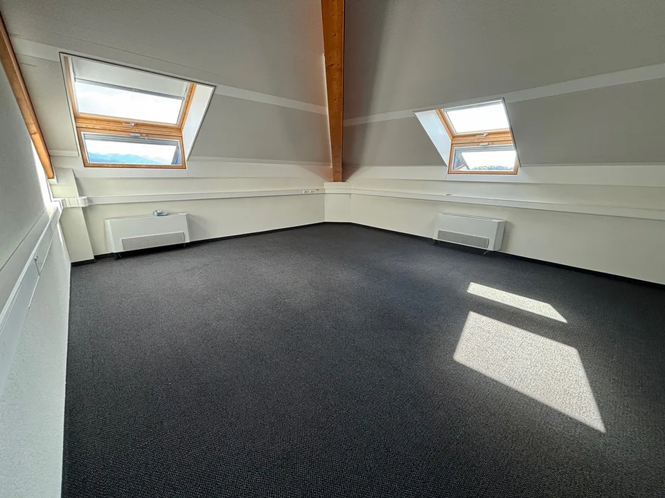 Büro von etwa 204 m2 im 3. Stock – Foto 6 von 12