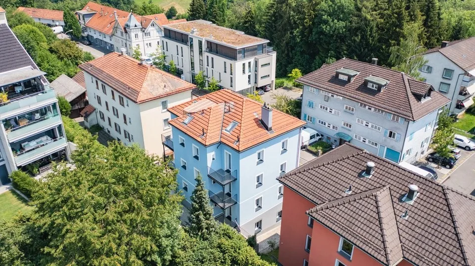 Appartamento ristrutturato con torre di lavaggio e balcone - 1 affitto omaggio