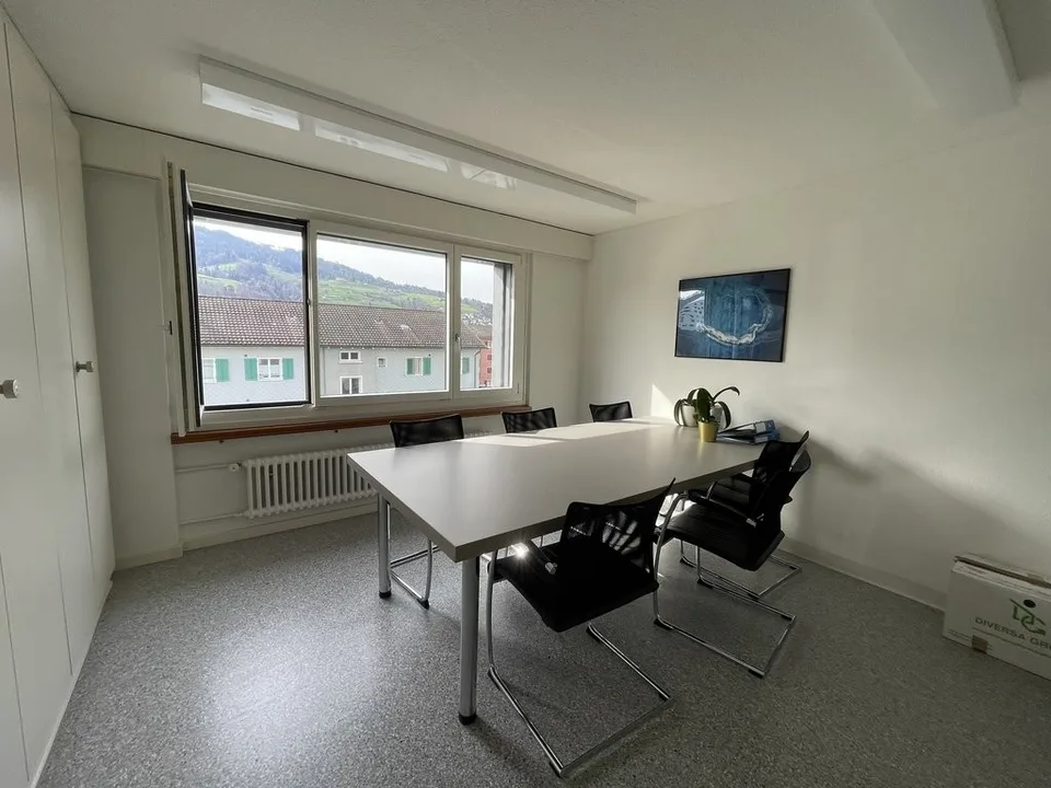 Ihr Gewerbeobjekt über 95m2 im Zentrum von Horw!