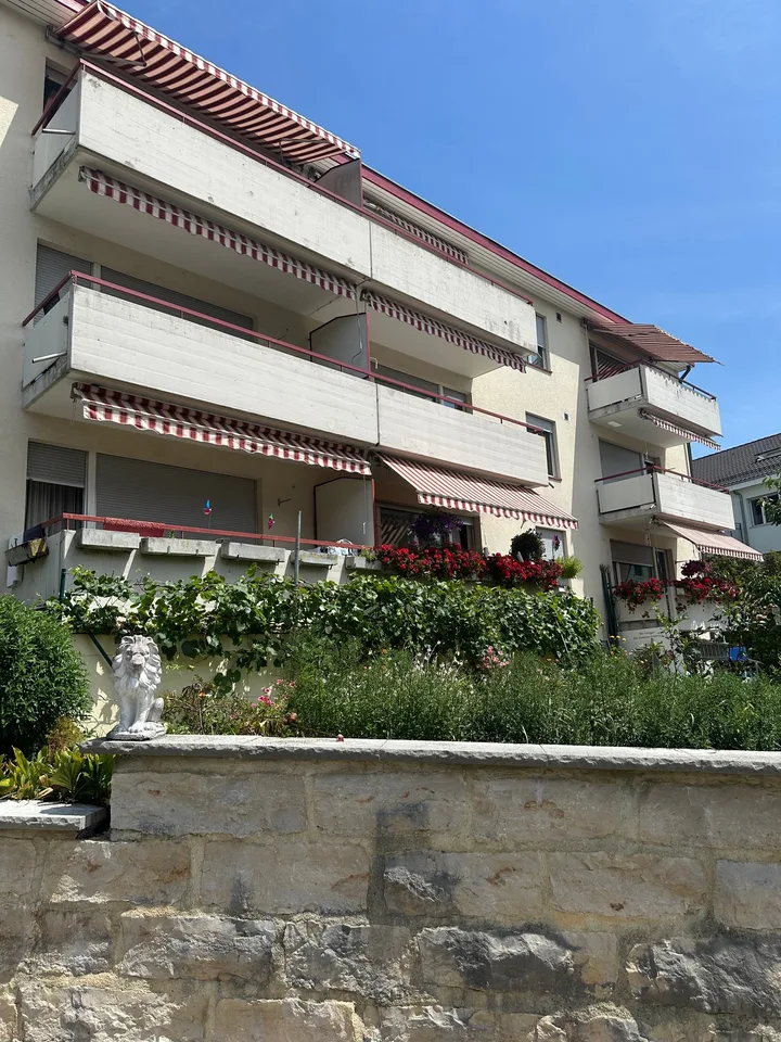 Helle 3-Zimmer-Wohnung mit Balkon in Wallisellen