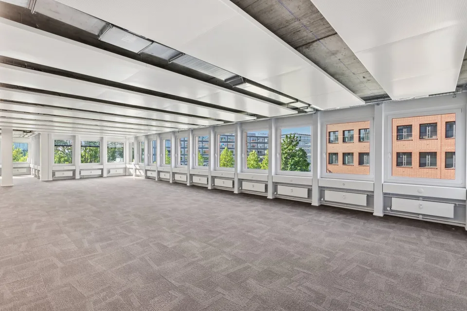 Erstbezug - modern & nachhaltig: vollausgebautes Büro 452m² im DGNB-Gold-zertifizierten AirCenter