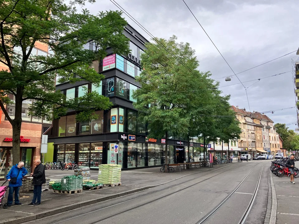 Moderne Parkplätze in Basel Stadt