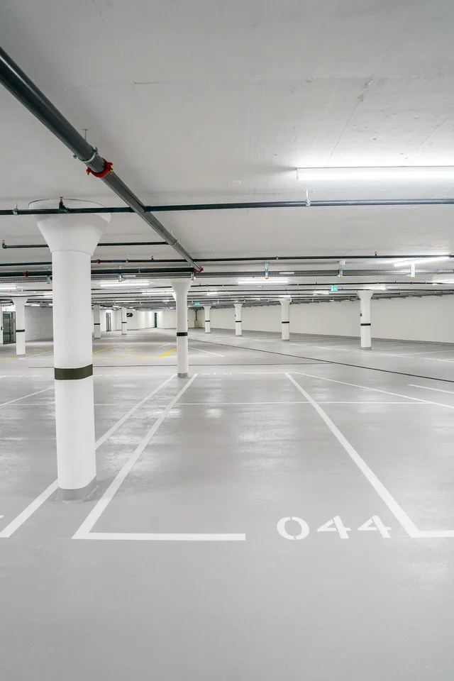 Tiefgaragenplatz in moderner Wohnanlage in Adliswil