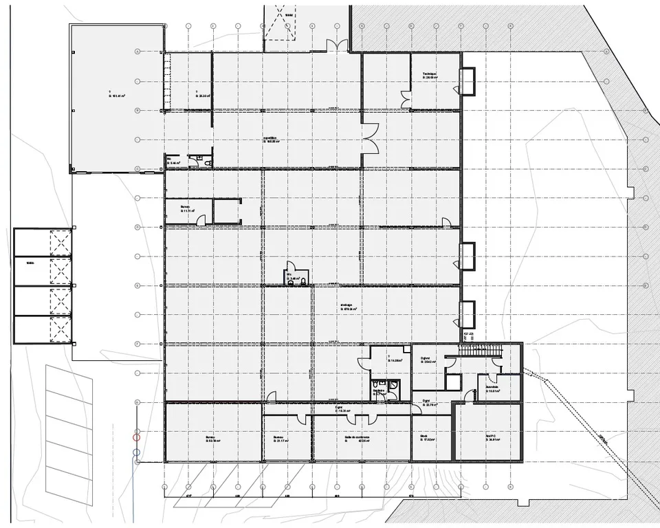 Superficie industriale con uffici ZI Budron 1131 m² + uffici Accesso indipendente & parcheggi – foto 9 di 9