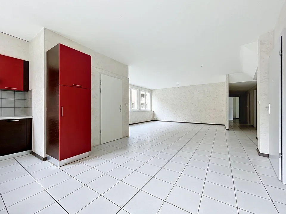 Vier-Zimmer-Wohnung