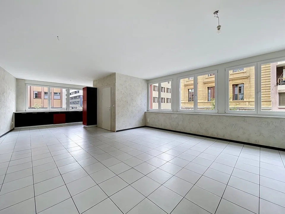 Vier-Zimmer-Wohnung