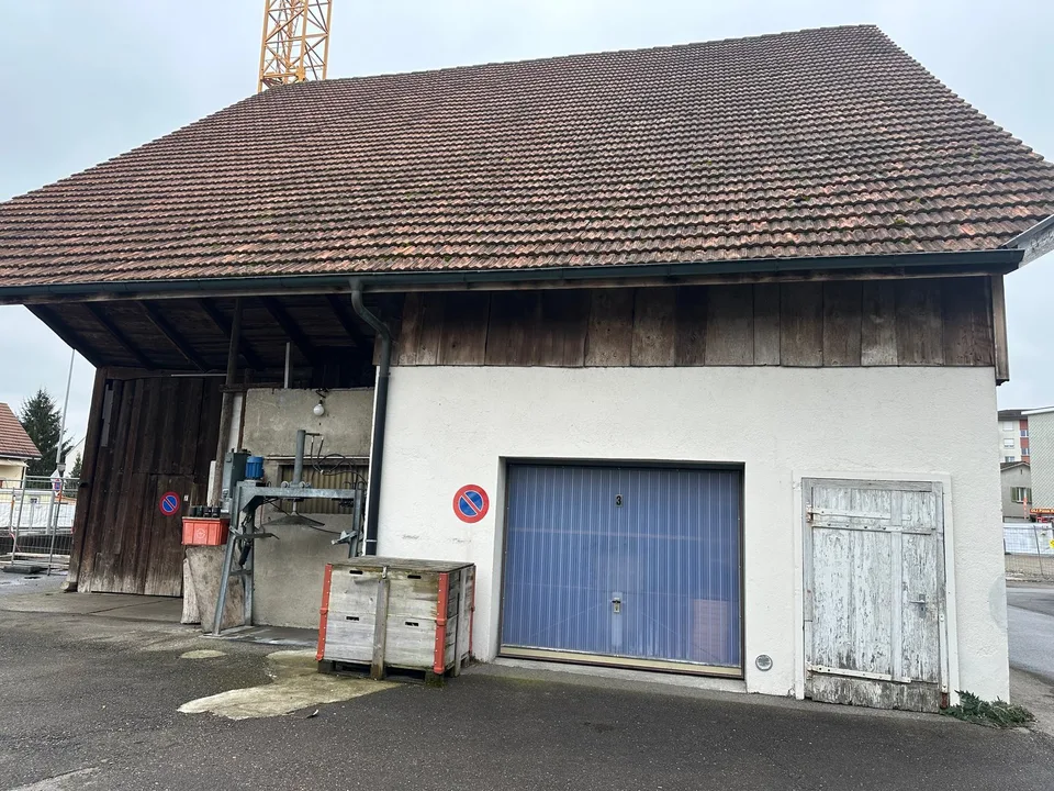 Warehouse/ barn on the 1st floor