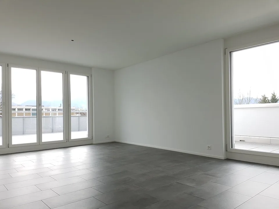 Appartement en attique de 3 1/2 pièces avec terrasse ensoleillée toute la journée