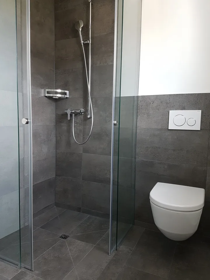 Appartement en attique de 3 1/2 pièces avec terrasse ensoleillée toute la journée