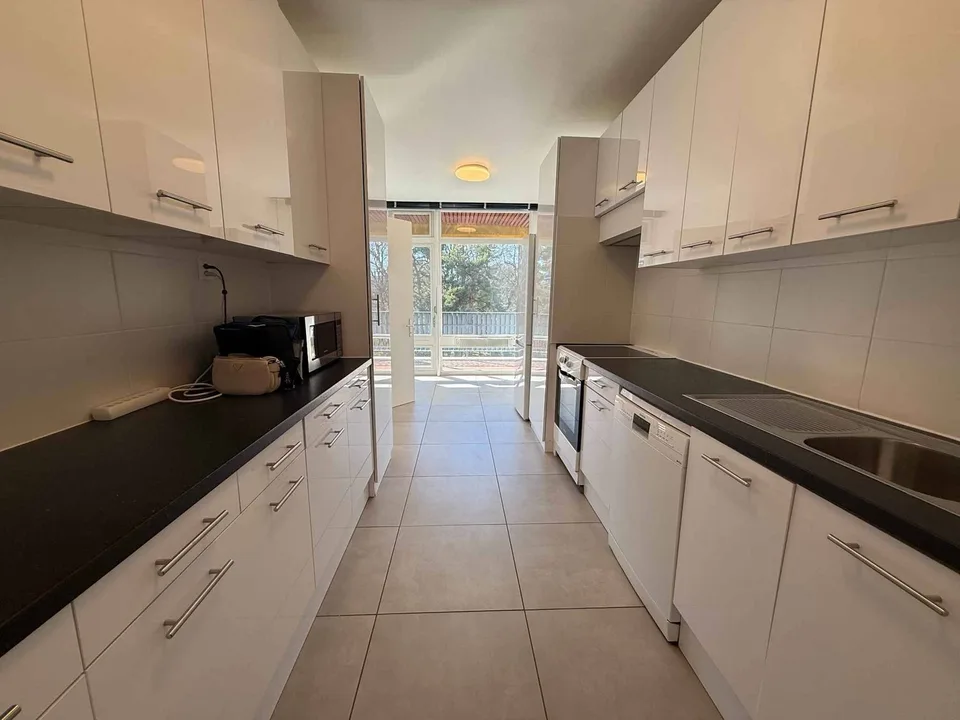 Wunderschöne 5-Zimmer-Wohnung RENOVIERTE