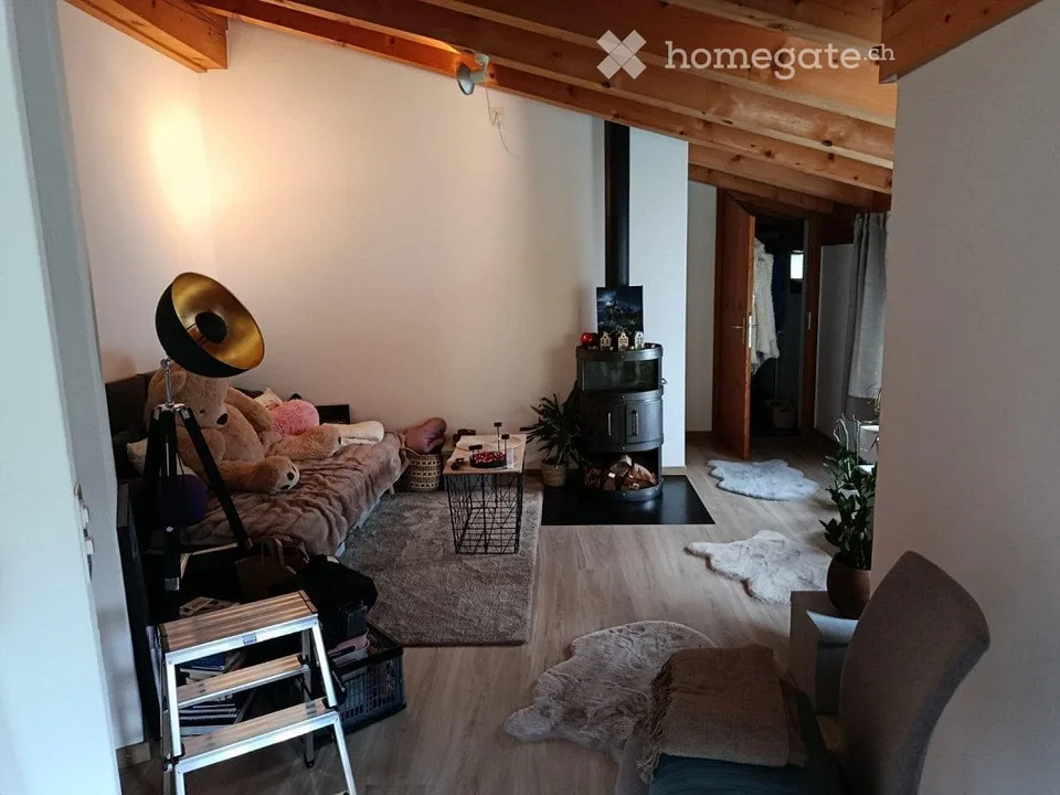 Appartement mansardé de 2,5 pièces avec balcon & vue de rêve !