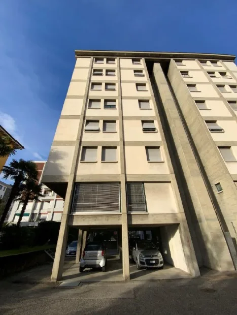 Appartamento di 3 locali RINNOVATO in via delle Aie 6, Lugano