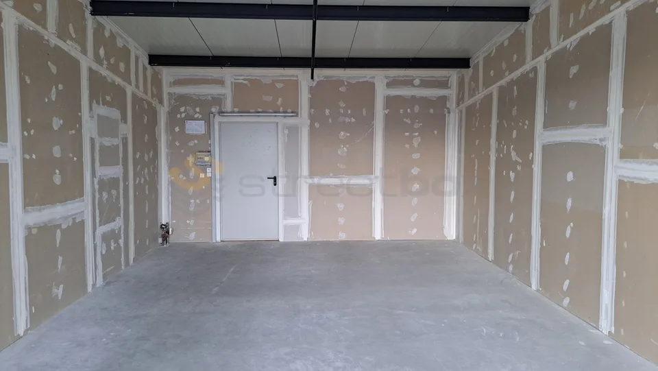 Werkstatt von 50 m2 im ersten Stock - Box Nummer 146