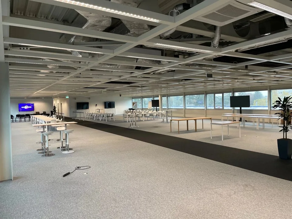 5000 m² located in the heart of a dynamic area – photo 7 of 8