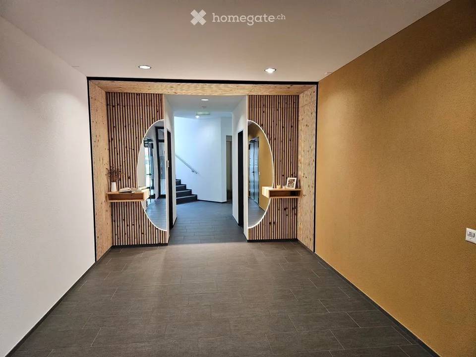 helles, offenes Büro zu vermieten