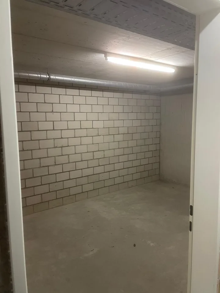 Praktische Hobby- und Bastelräume zu vermieten