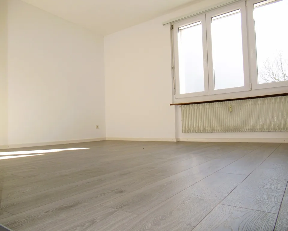 Wunderschönes, helles Appartement mit ** GROSSEM BALCON ** – Foto 7 von 9