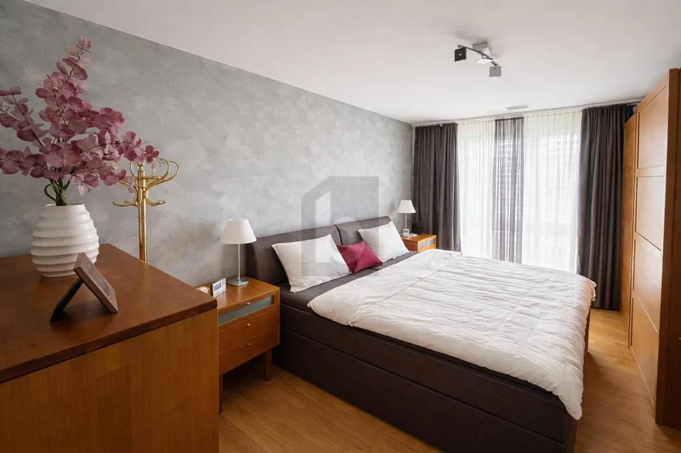Moderne 4.5-Zimmer-Wohnung mit Balkon, Dachsen