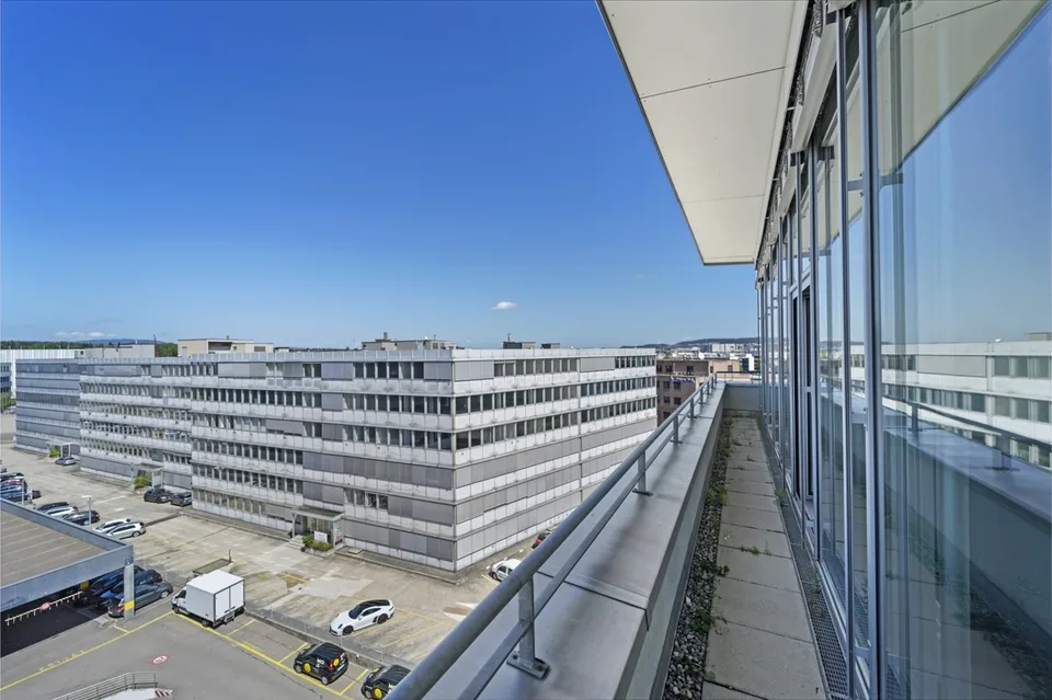Espace de bureau exclusif avec terrasse panoramique - Votre vue sur le succès! – photo 7 sur 8
