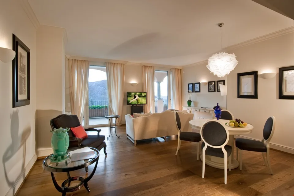 LUGANO-COLLINA D'ORO - AFFITTASI APPARTAMENTO ARREDATO CON SERVIZIO ALBERGHIERO (Rif. 406)
