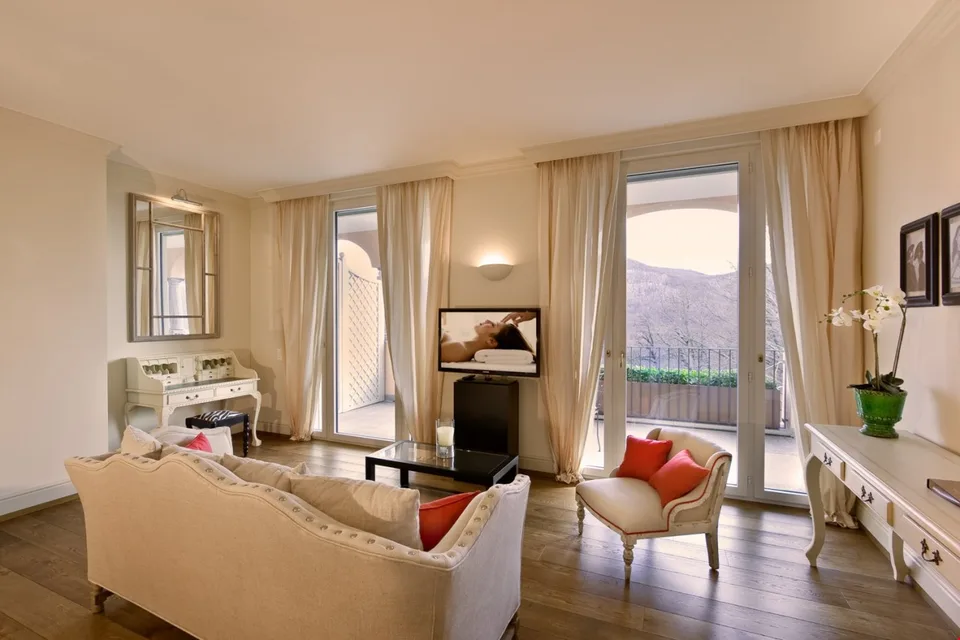 LUGANO-COLLINA D'ORO - AFFITTASI APPARTAMENTO ARREDATO CON SERVIZIO ALBERGHIERO (Rif. 406)