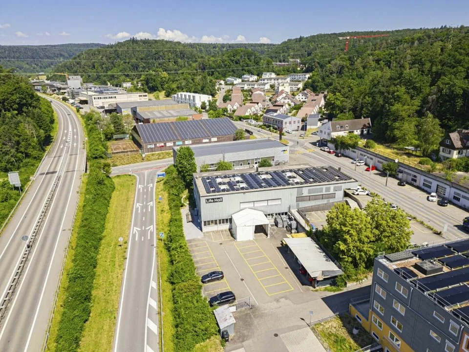 Vielseitige und flexible Gewerbefläche mit Top-Anbindung in Schaffhausen