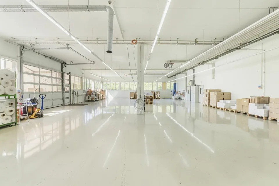 Vielseitige und flexible Gewerbefläche mit Top-Anbindung in Schaffhausen