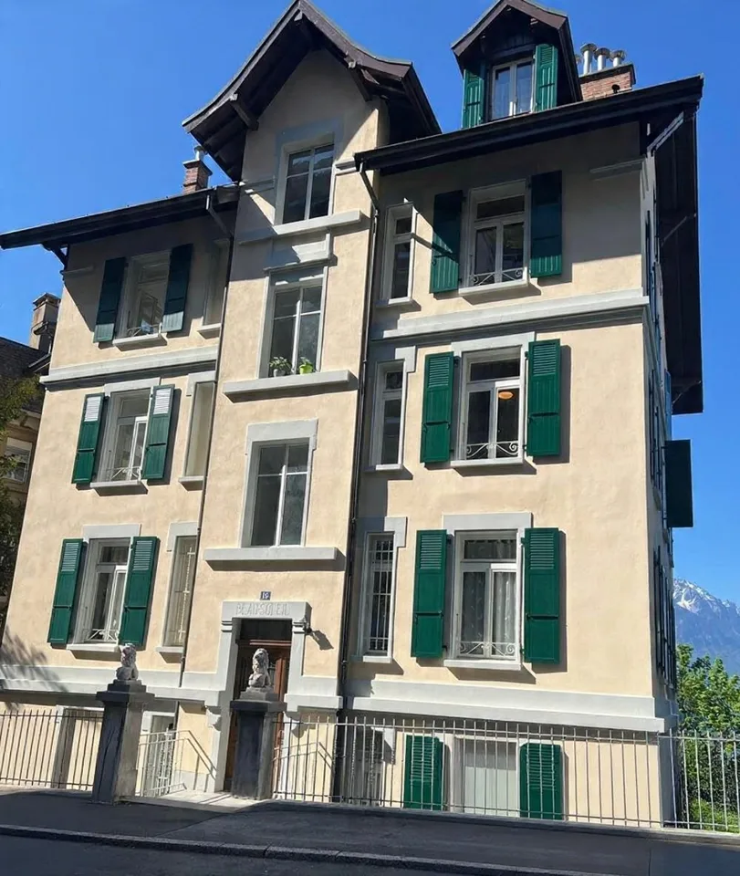 Meraviglioso appartamento di 4 locali con vista sulle montagne a Territet